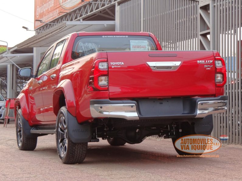 
								Toyota Hilux 2024 full									