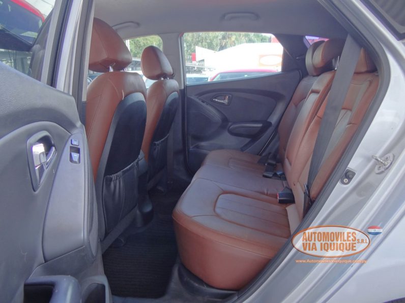 
								HYUNDAI TUCSON 2011 full									