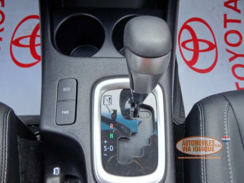 
								Toyota Hilux 2024 full									