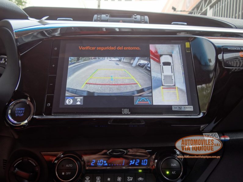 
								Toyota Hilux 2024 full									