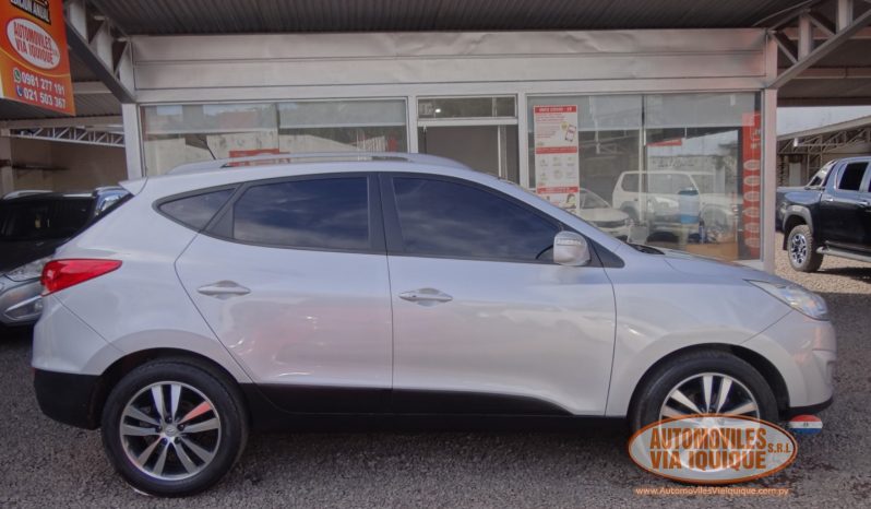 
								HYUNDAI TUCSON 2011 full									