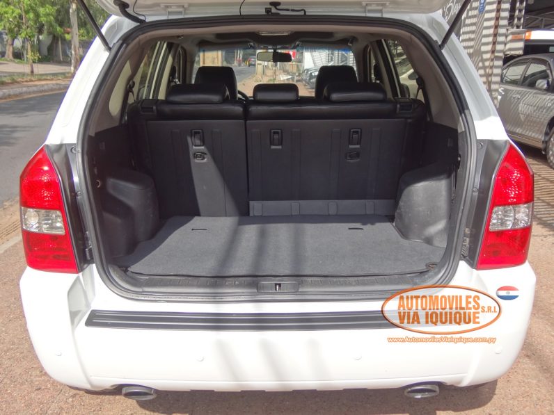 
								HYUNDAI TUCSON 2006 full									