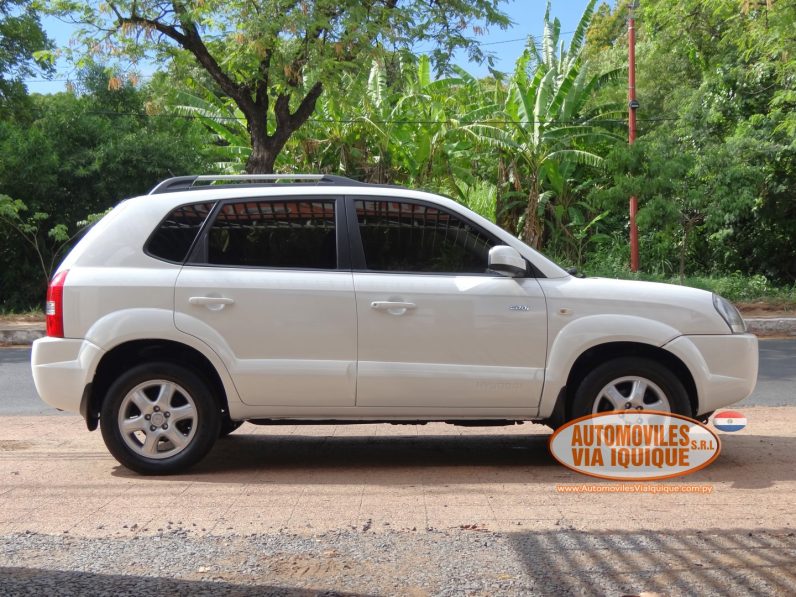 
								HYUNDAI TUCSON 2006 full									
