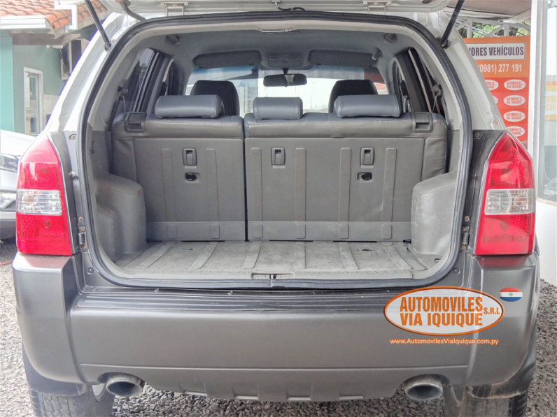 
								HYUNDAI TUCSON AÑO 2011 full									