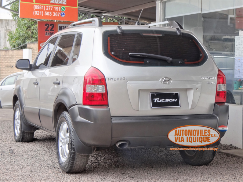 
								HYUNDAI TUCSON AÑO 2011 full									