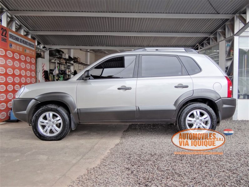 
								HYUNDAI TUCSON AÑO 2011 full									