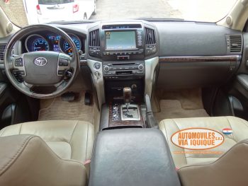 TOYOTA LAND CRUISER V8 2009