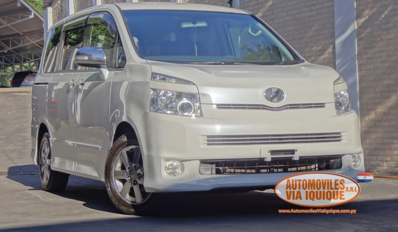 
								TOYOTA NEW VOXY AÑO 2010 full									