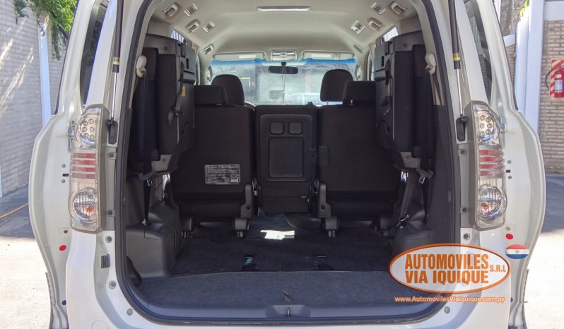 
								TOYOTA NEW VOXY AÑO 2010 full									