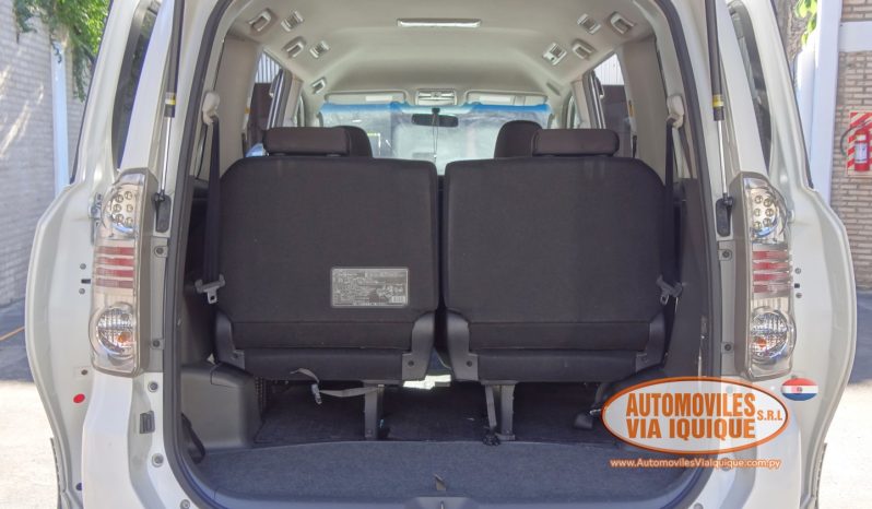 
								TOYOTA NEW VOXY AÑO 2010 full									
