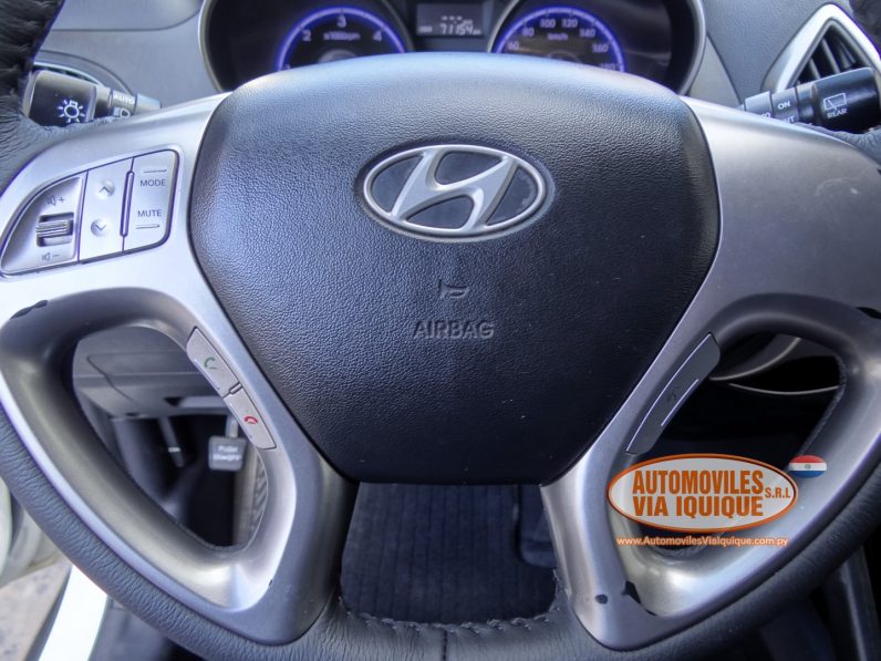
								HYUNDAI TUCSON AÑO 2010 full									
