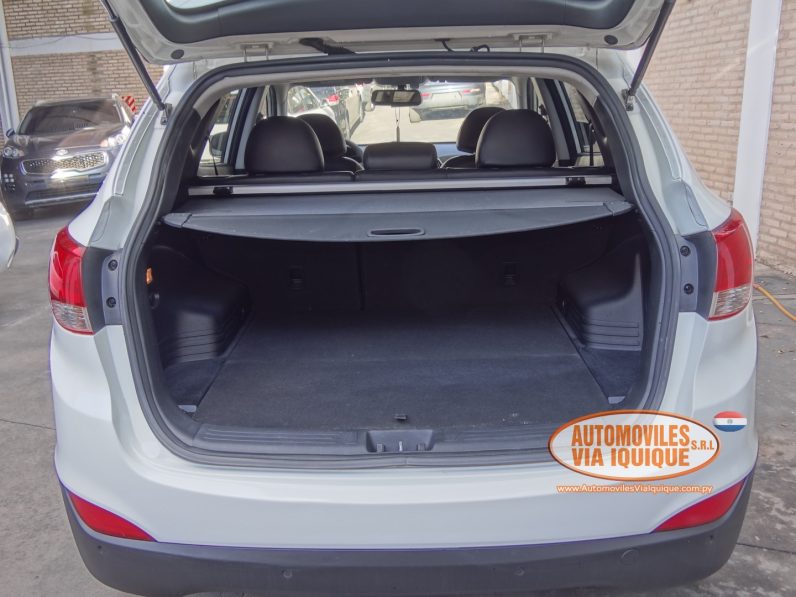 
								HYUNDAI TUCSON AÑO 2010 full									