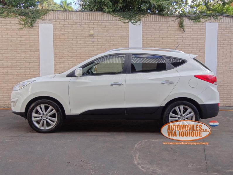 
								HYUNDAI TUCSON AÑO 2010 full									