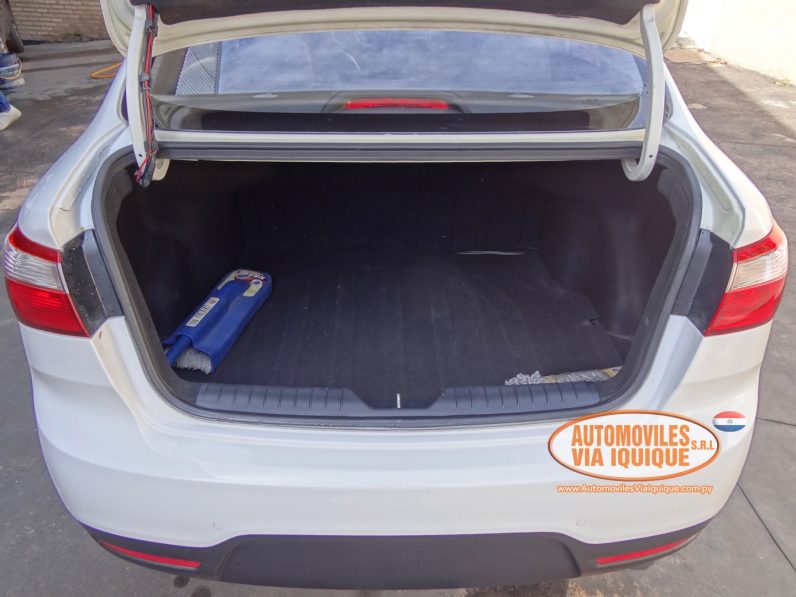 
								KIA PRIDE (RIO) AÑO 2014 full									