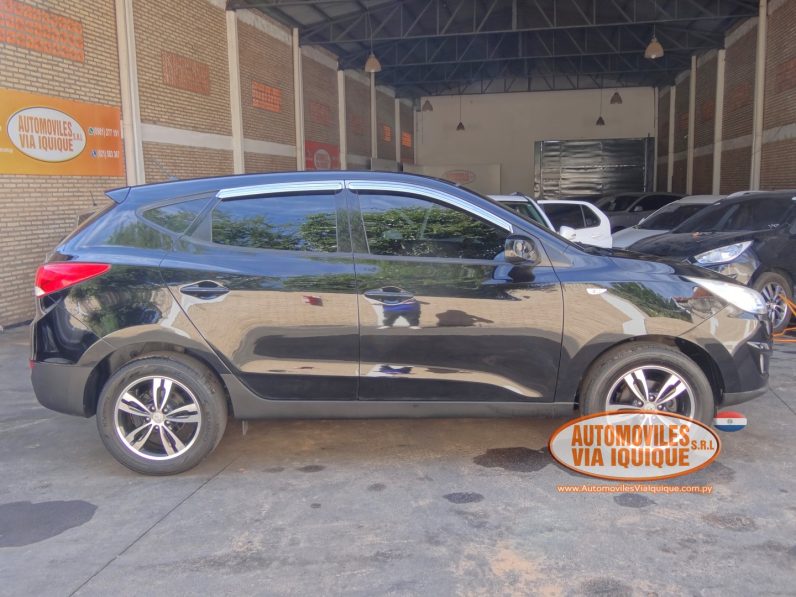 
								HYUNDAI TUCSON AÑO 2010 full									