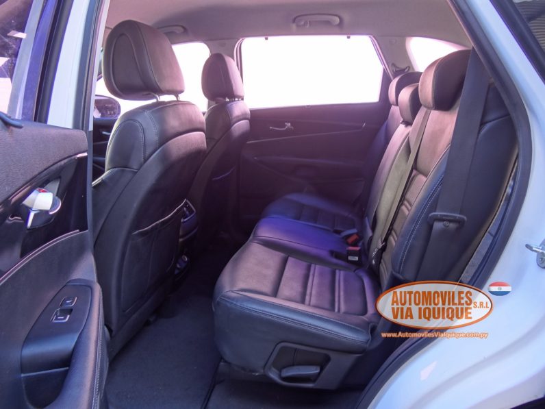 
								KIA SORENTO AÑO 2015 full									
