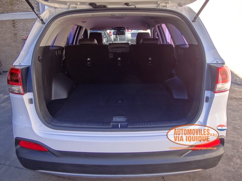 
								KIA SORENTO AÑO 2015 full									