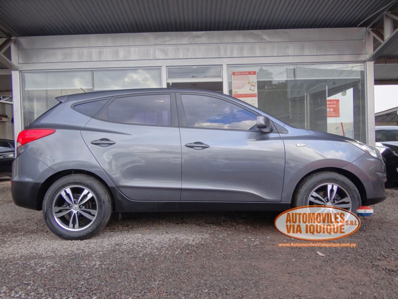 
								HYUNDAI TUCSON AÑO 2010 full									
