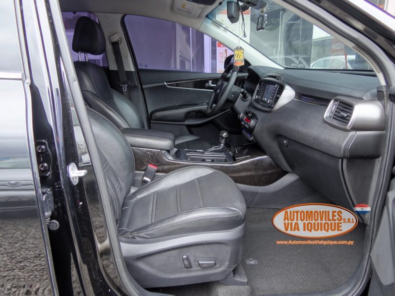 
								KIA SORENTO AÑO 2015 full									