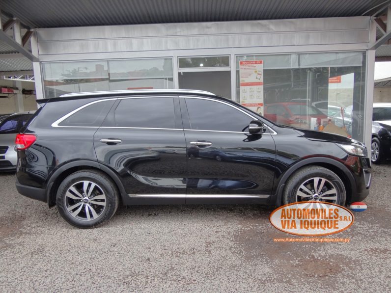 
								KIA SORENTO AÑO 2015 full									