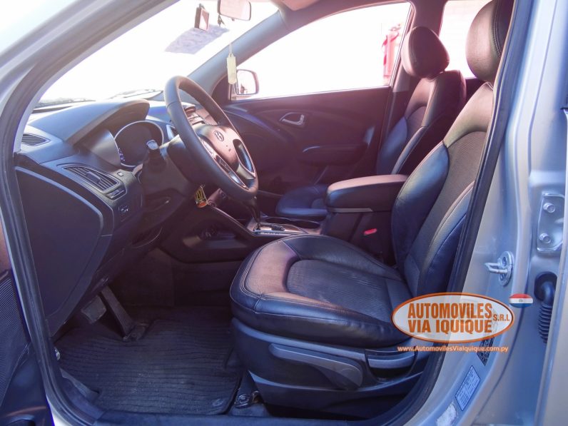 
								HYUNDAI TUCSON AÑO 2010 full									
