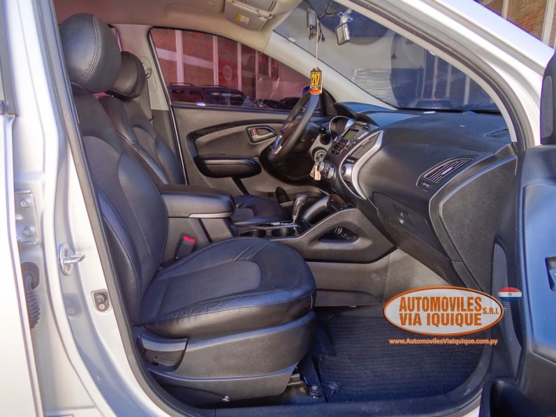 
								HYUNDAI TUCSON AÑO 2010 full									