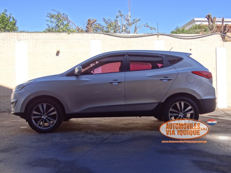 
								HYUNDAI TUCSON AÑO 2010 full									
