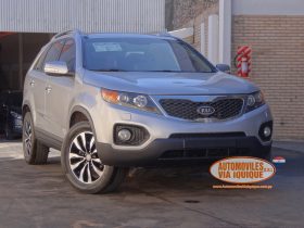 KIA SORENTO AÑO 2010