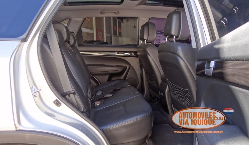 
								KIA SORENTO AÑO 2010 full									