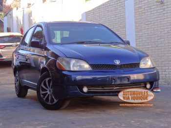 TOYOTA PLATZ AÑO 2000
