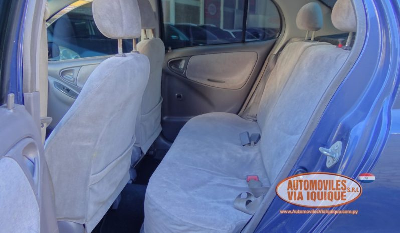 
								TOYOTA PLATZ AÑO 2000 full									