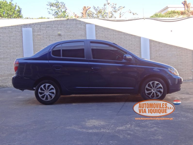 
								TOYOTA PLATZ AÑO 2000 full									