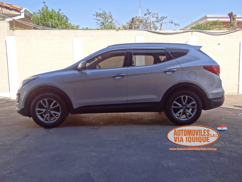 
								HYUNDAI SANTAFE 2013 full									