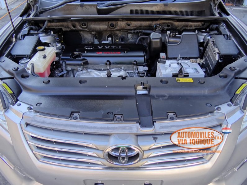 
								TOYOTA VANGUARD AÑO 2013 full									