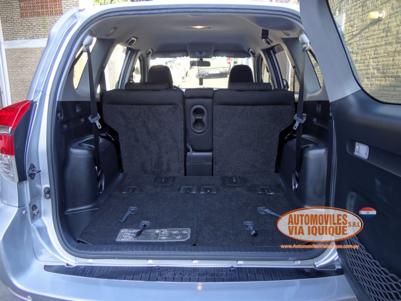 
								TOYOTA VANGUARD AÑO 2013 full									