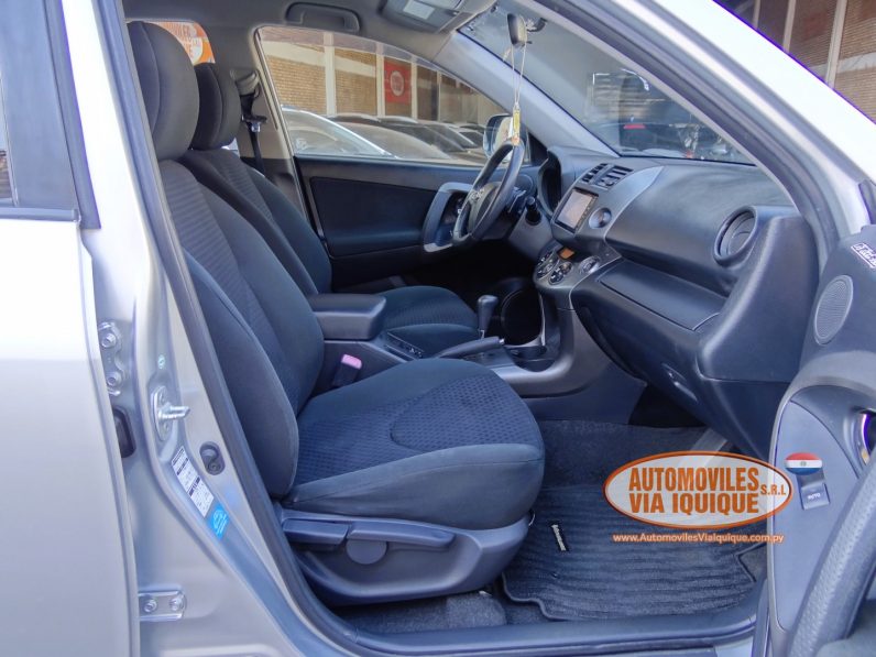 
								TOYOTA VANGUARD AÑO 2013 full									