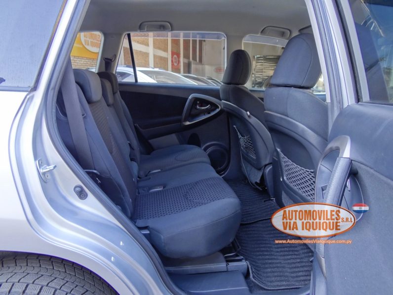 
								TOYOTA VANGUARD AÑO 2013 full									