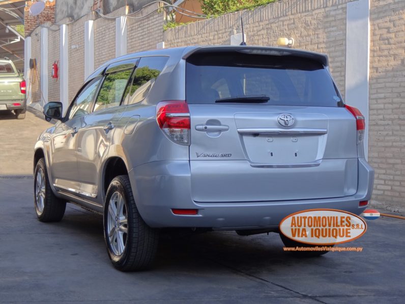 
								TOYOTA VANGUARD AÑO 2013 full									