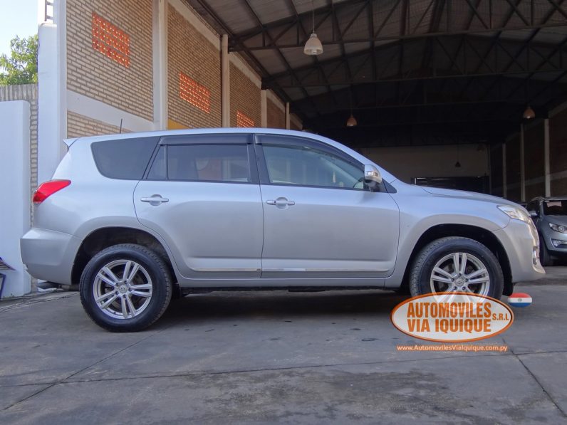 
								TOYOTA VANGUARD AÑO 2013 full									