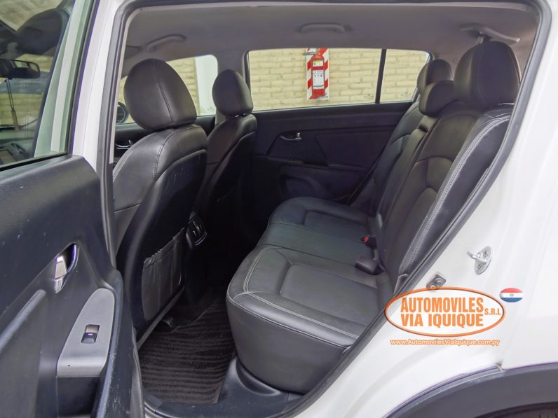 
								KIA SPORATGE AÑO 2014 full									