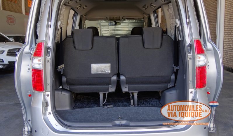 
								TOYOTA NOAH AÑO 2008 full									