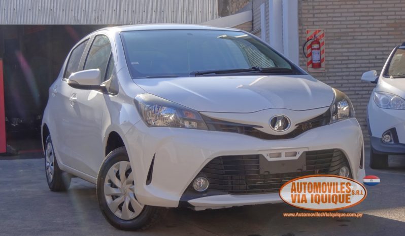 
								TOYOTA NEW VITZ AÑO 2015 full									