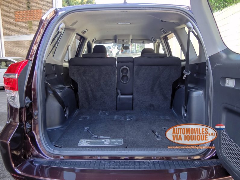 
								TOYOTA VANGUARD AÑO 2011 full									