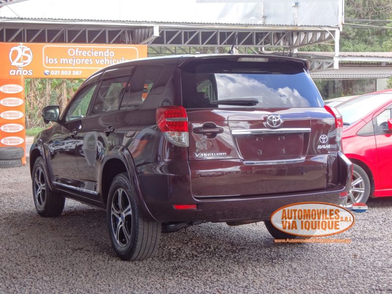 
								TOYOTA VANGUARD AÑO 2011 full									
