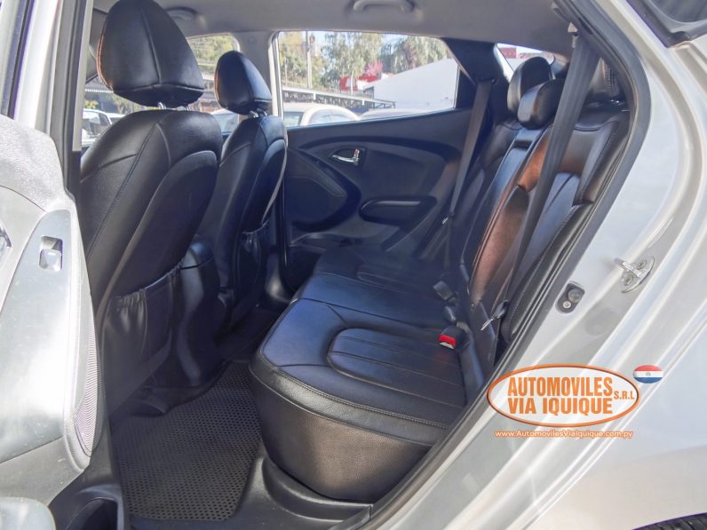 
								HYUNDAI TUCSON AÑO 2012 full									