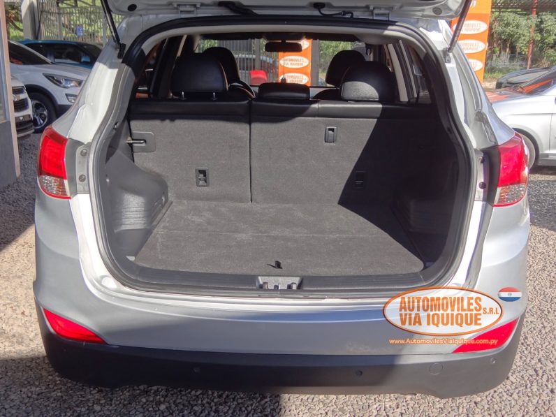 
								HYUNDAI TUCSON AÑO 2012 full									