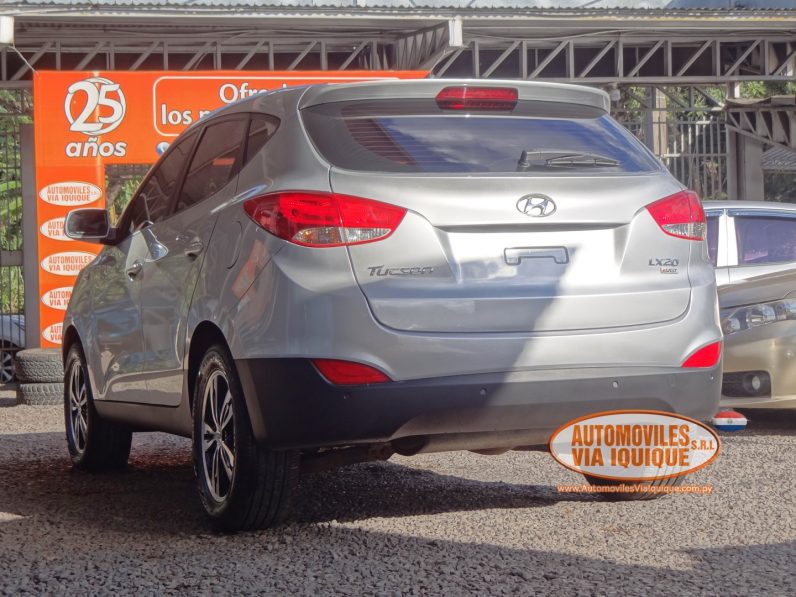 
								HYUNDAI TUCSON AÑO 2012 full									