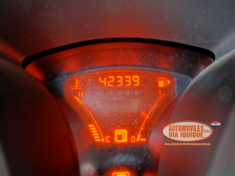 
								NISSAN JUKE AÑO 2010 full									