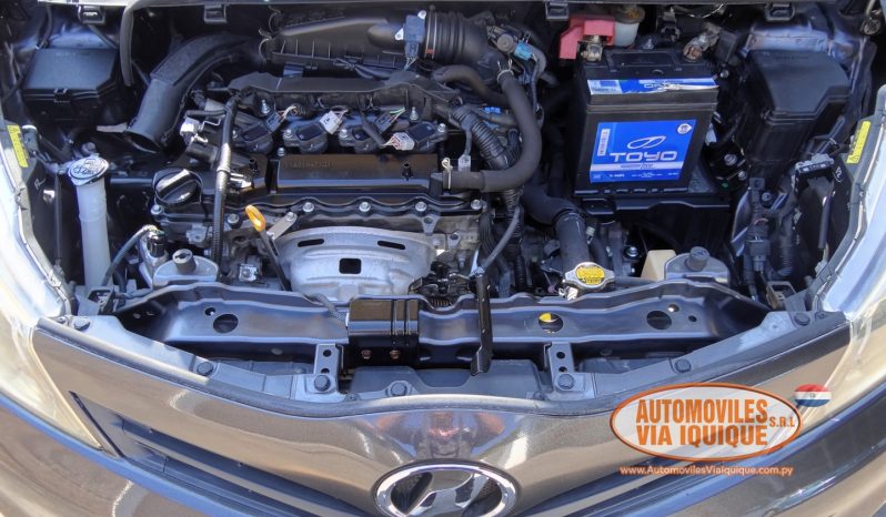 
								TOYOTA NEW VITZ AÑO 2011 full									
