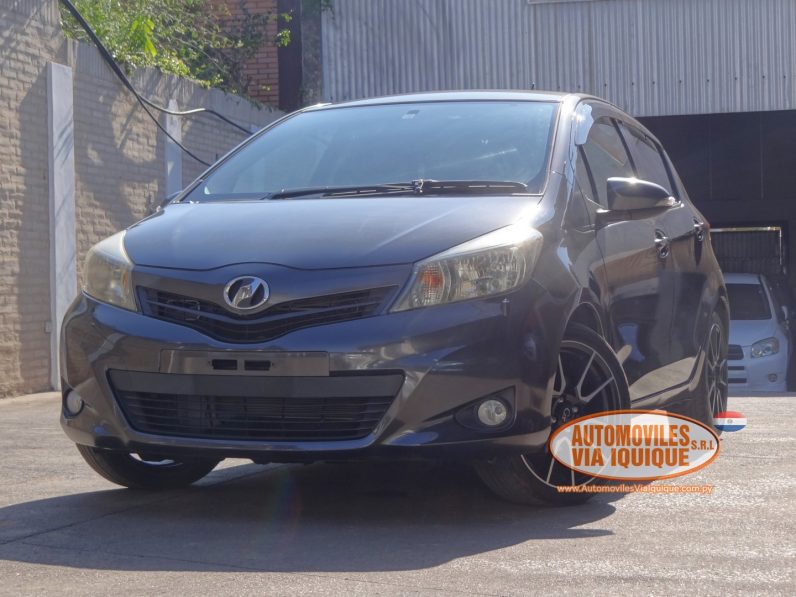 
								TOYOTA NEW VITZ AÑO 2011 full									